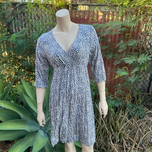 Boden Navy and White Floral Dress - Picture 2 of 11